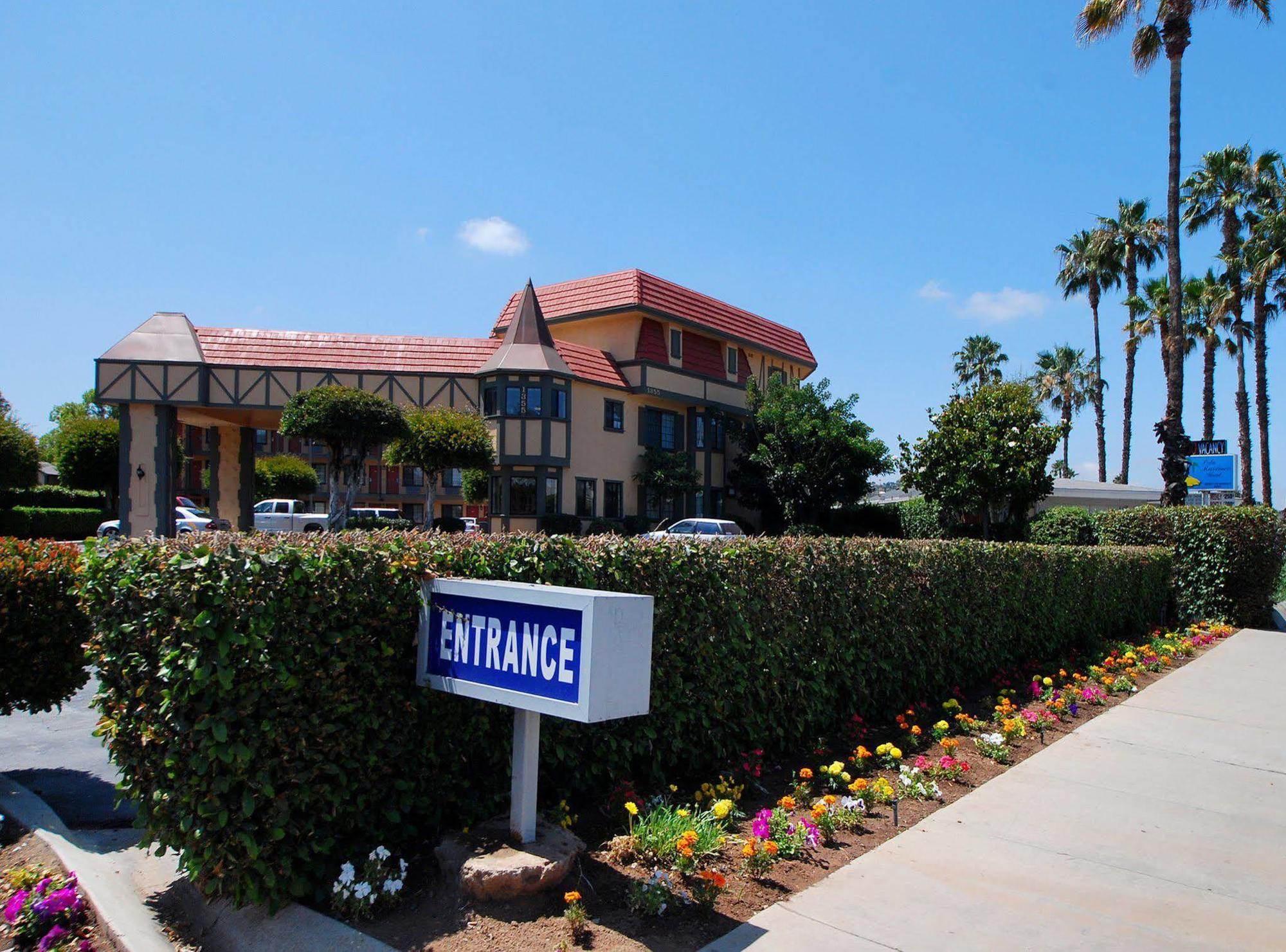 Rancho San Diego Inn & Suites 埃尔卡洪 外观 照片
